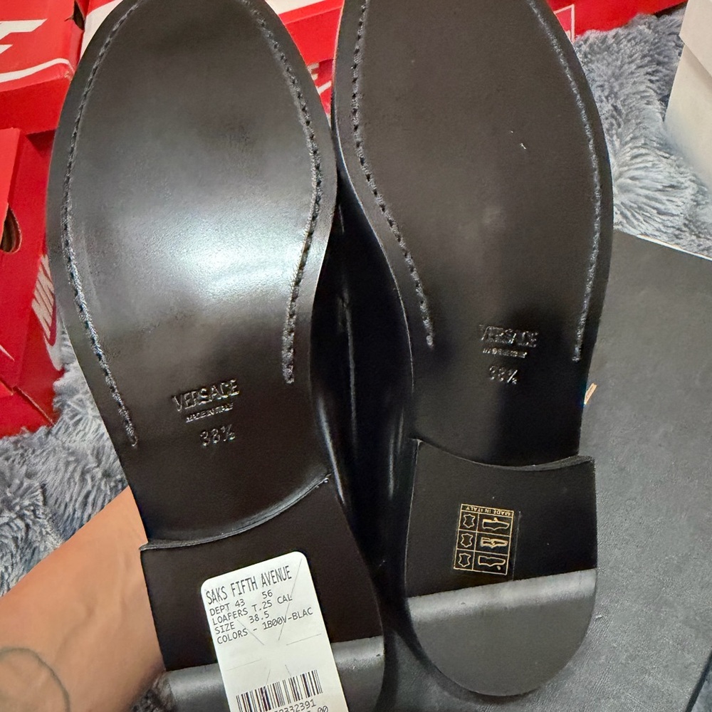 BRAND NEW WOMENS VERSACE LOAFER - Picture 3 of 3